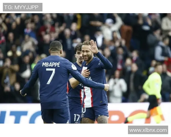 法甲领头羊巴黎圣日耳曼备战关键战，内马尔重返巅峰状态或将掀起新一波风暴