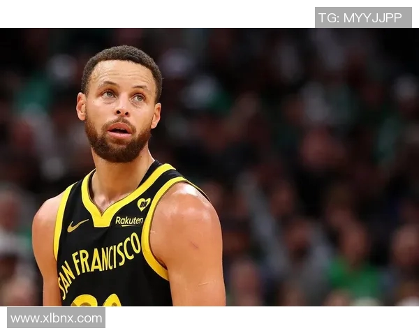 勇士主帅斯蒂夫-科尔当选年度最佳教练:智慧与激情的完美融合 勇士主帅斯蒂夫-科尔当选年度最佳教练:智慧与激情的完美融合